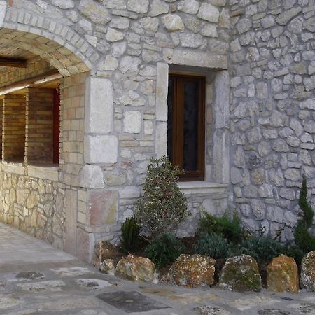 Hotel Il Feudo Dei Pierleoni Челано Екстериор снимка