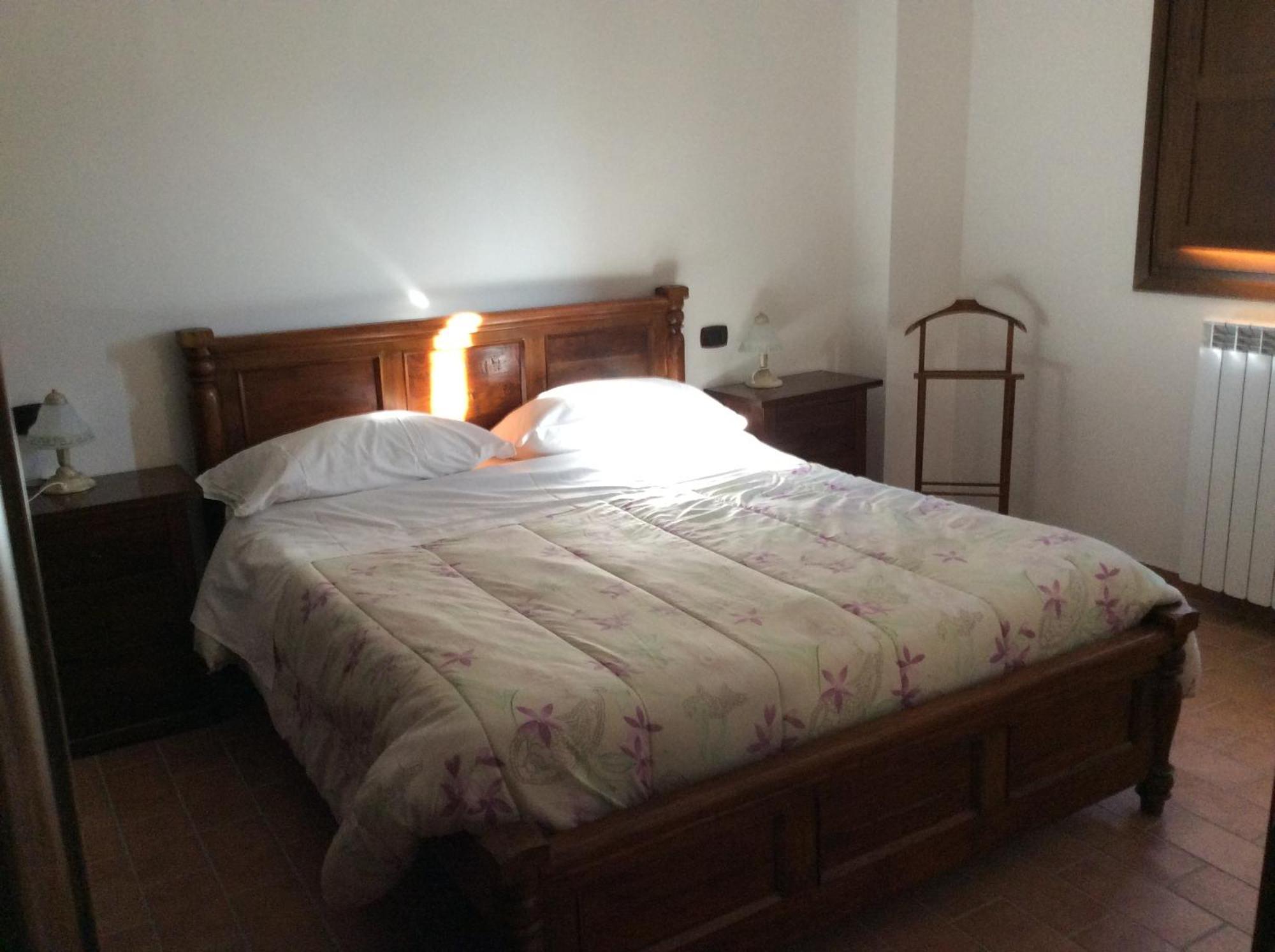Hotel Il Feudo Dei Pierleoni Челано Стая снимка