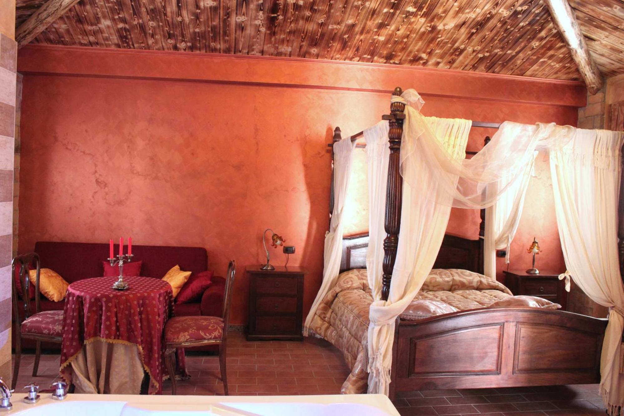 Hotel Il Feudo Dei Pierleoni Челано Стая снимка